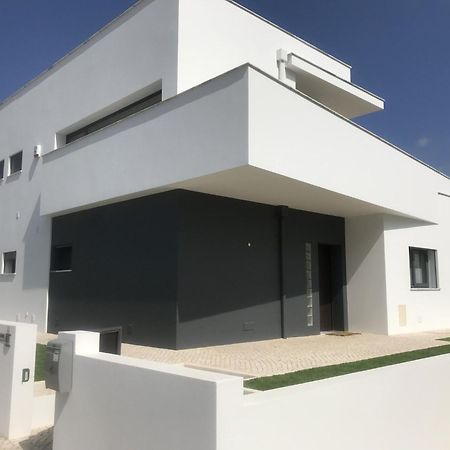 Modern Villa With Private Pool Near The Beautiful Beach Of Foz De Arelho Nadadouro Exterior photo
