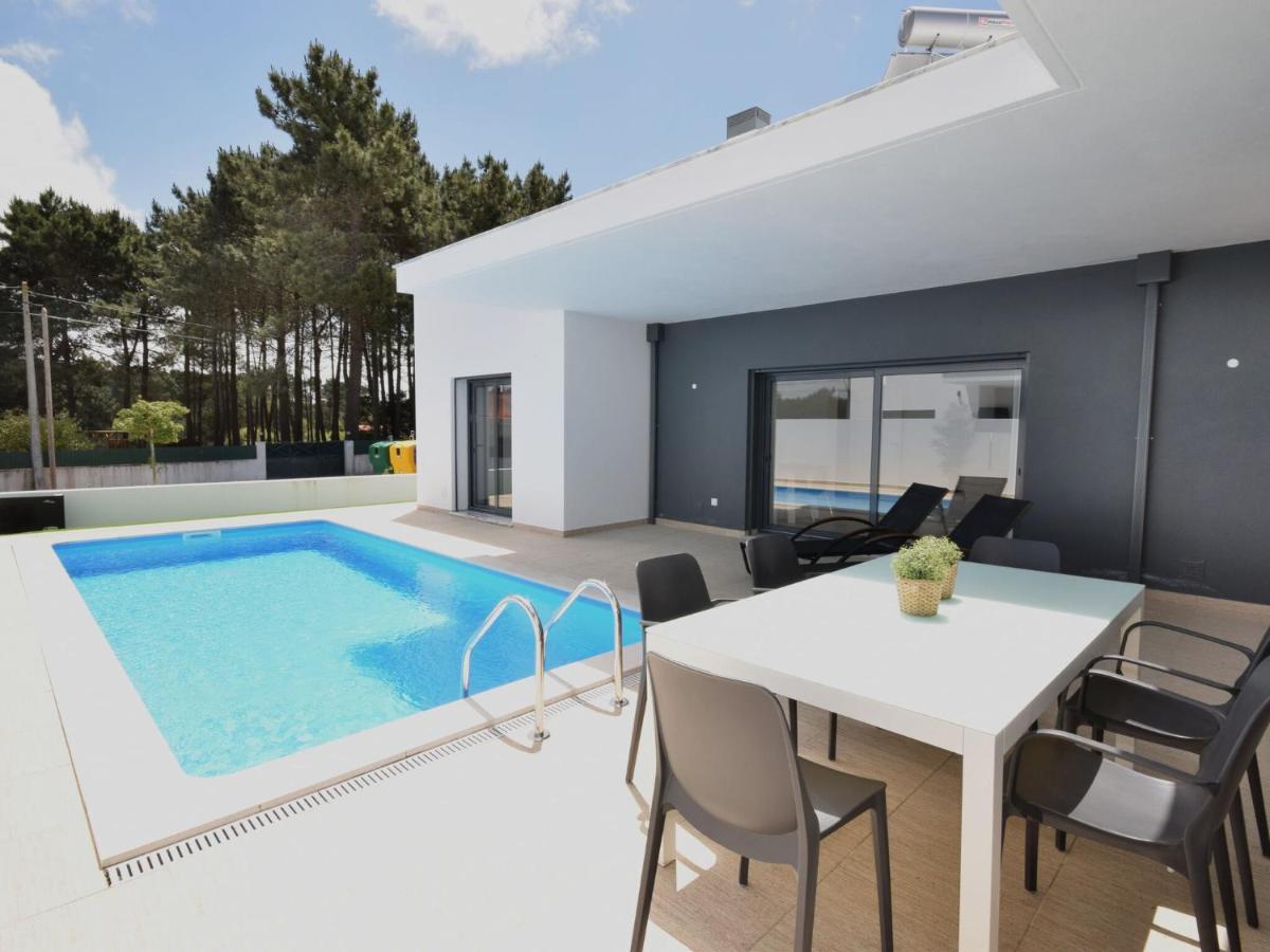 Modern Villa With Private Pool Near The Beautiful Beach Of Foz De Arelho Nadadouro Exterior photo