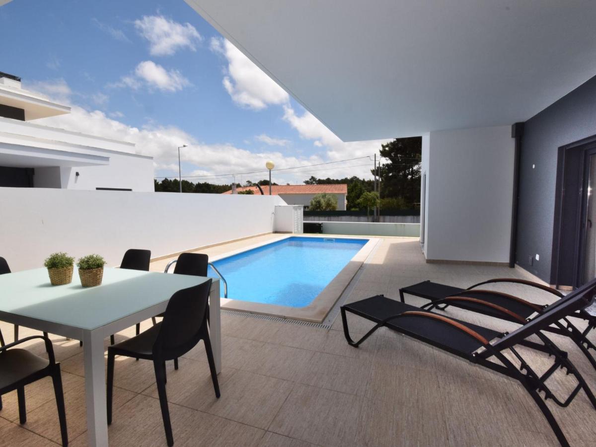 Modern Villa With Private Pool Near The Beautiful Beach Of Foz De Arelho Nadadouro Exterior photo