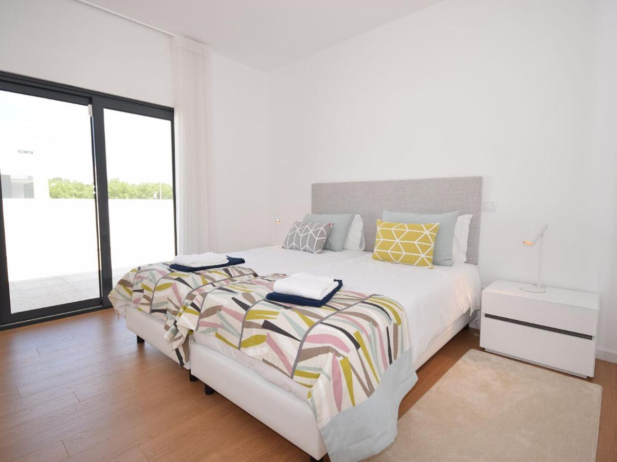 Modern Villa With Private Pool Near The Beautiful Beach Of Foz De Arelho Nadadouro Exterior photo